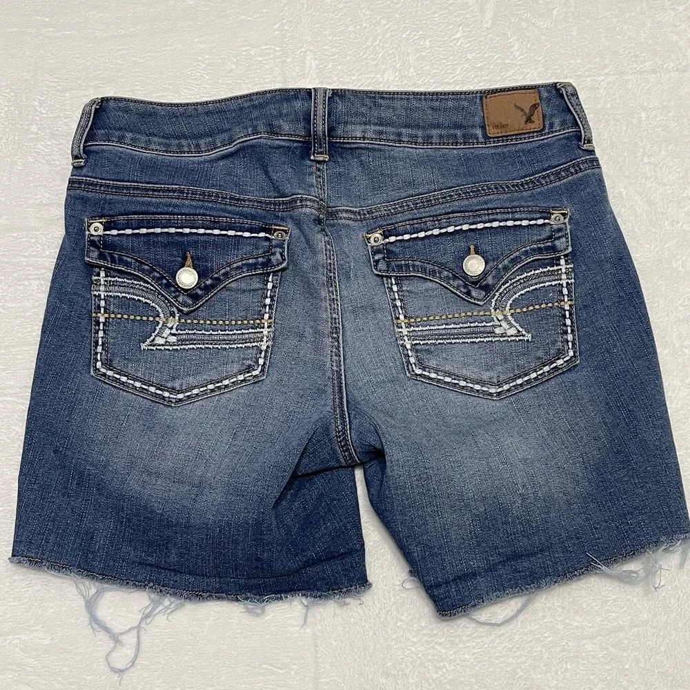 American‎ Eagle Women's Juniors Midi Super Stretch Shorts Size See Measurements